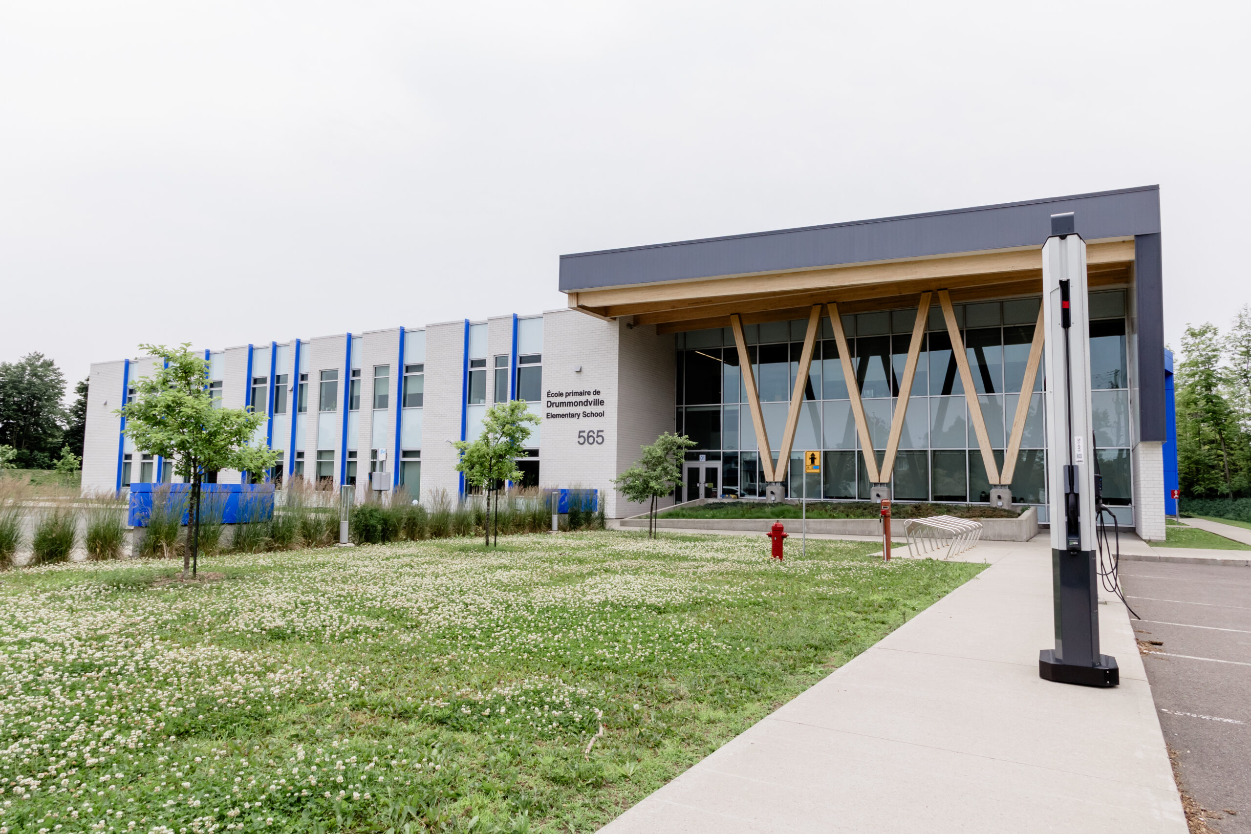 Drummondville Elementary School